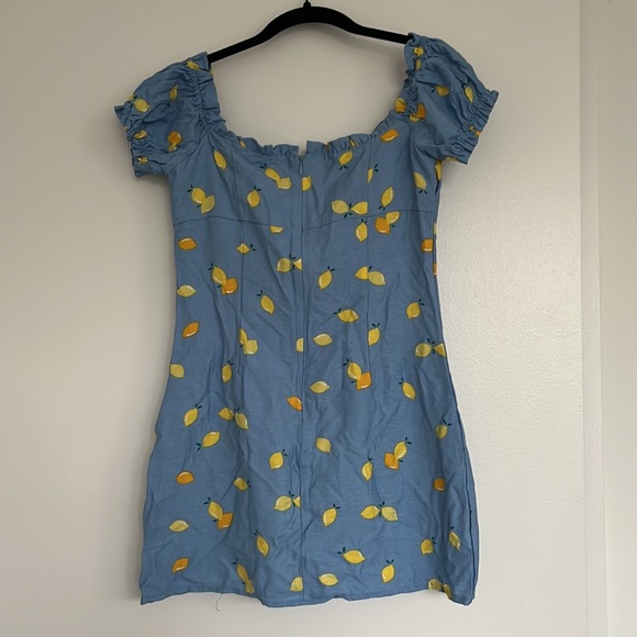 Glamorous puff sleeve mini dress with lemon print - Picture 3 of 5
